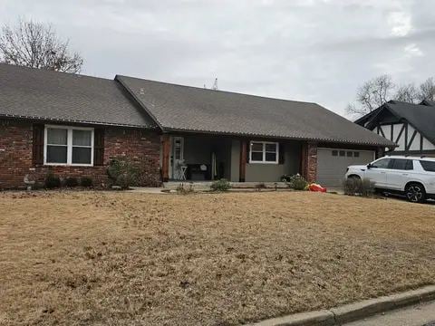Completed architectural shingle roof